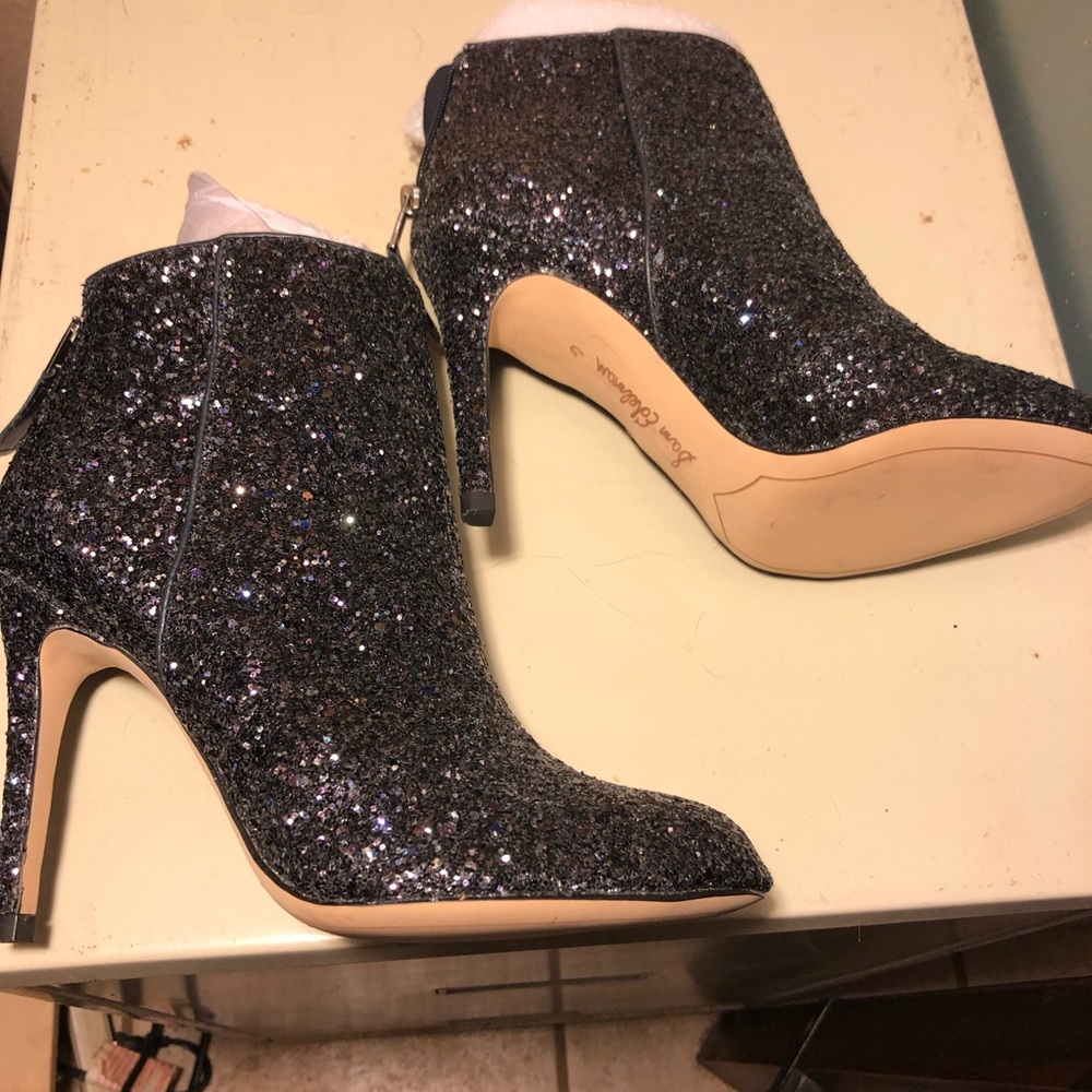 Boots - Picture 3 of 4